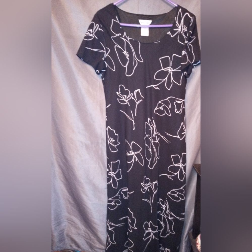 Ronnie Nicole black Maxi with white flower print plus size dress